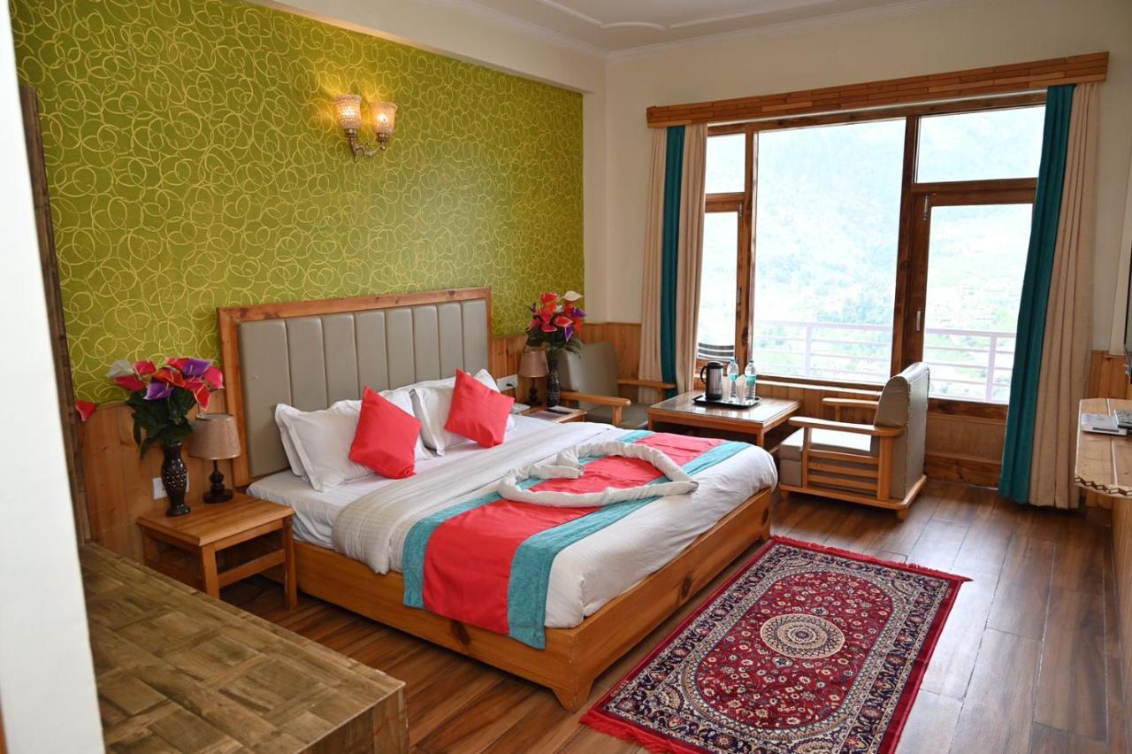 Hotel Seven Hills Manali Екстер'єр фото
