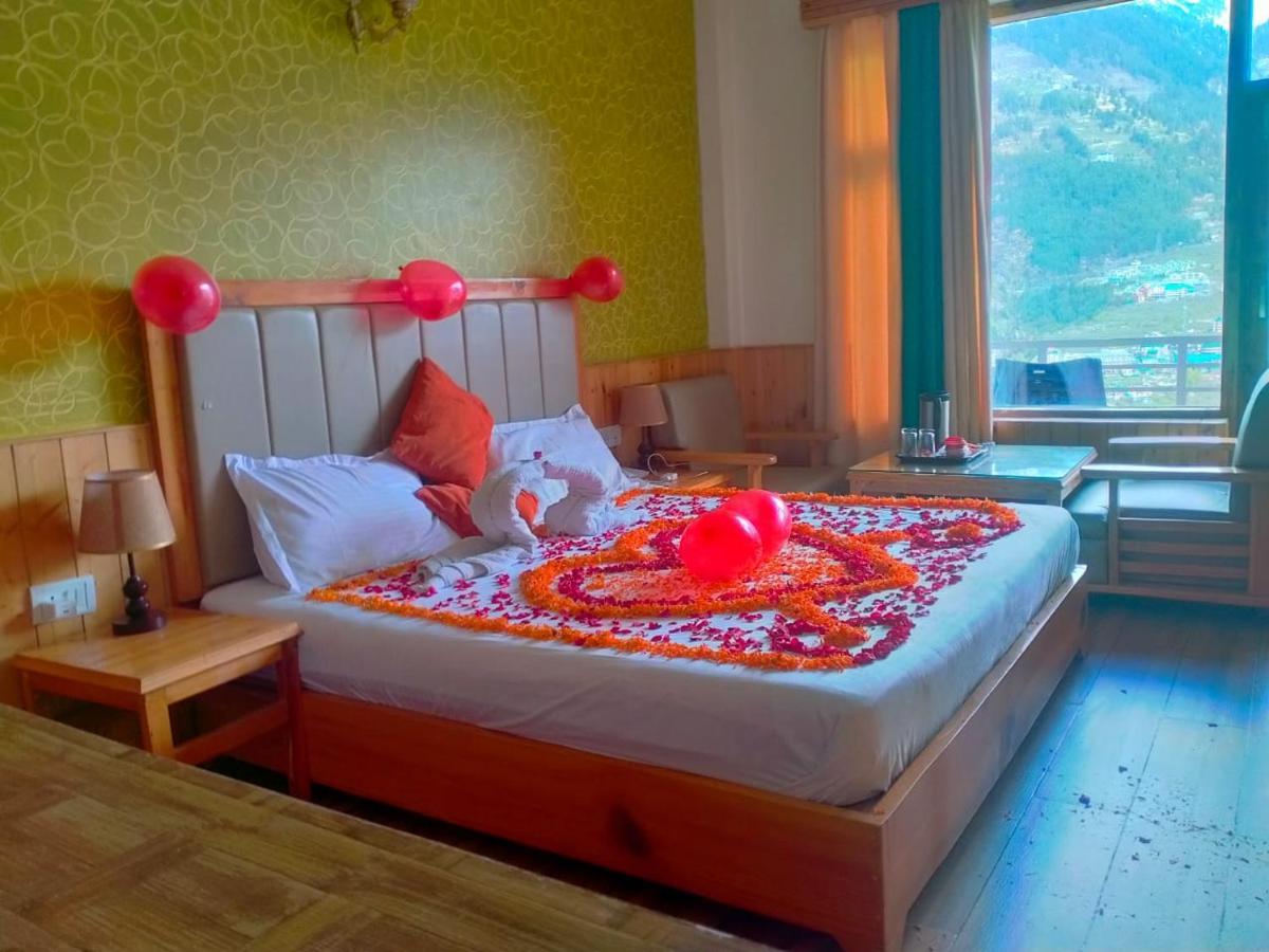 Hotel Seven Hills Manali Екстер'єр фото