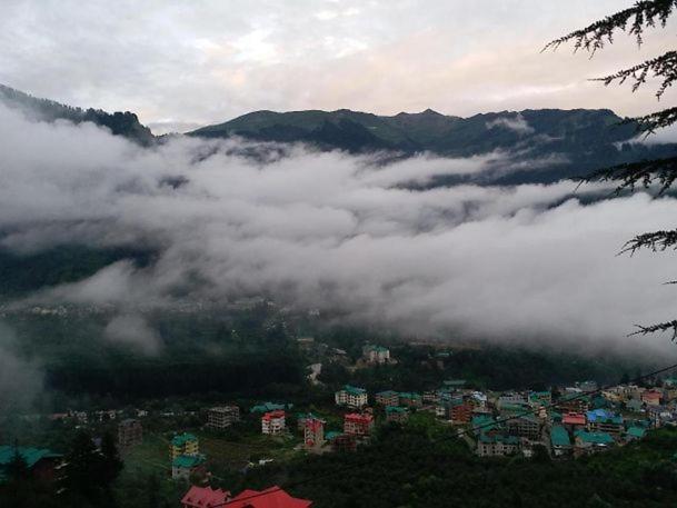 Hotel Seven Hills Manali Екстер'єр фото