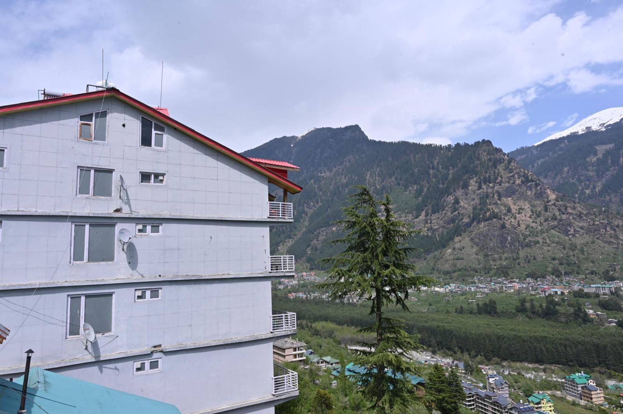 Hotel Seven Hills Manali Екстер'єр фото