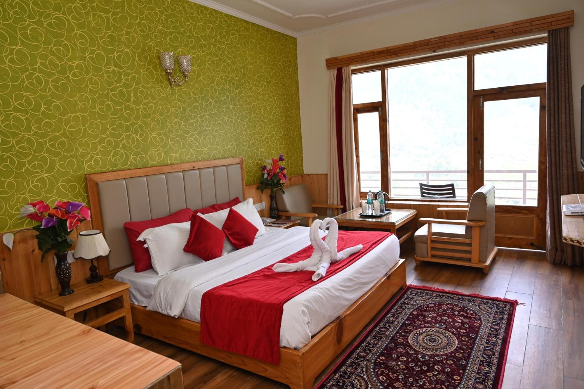 Hotel Seven Hills Manali Екстер'єр фото