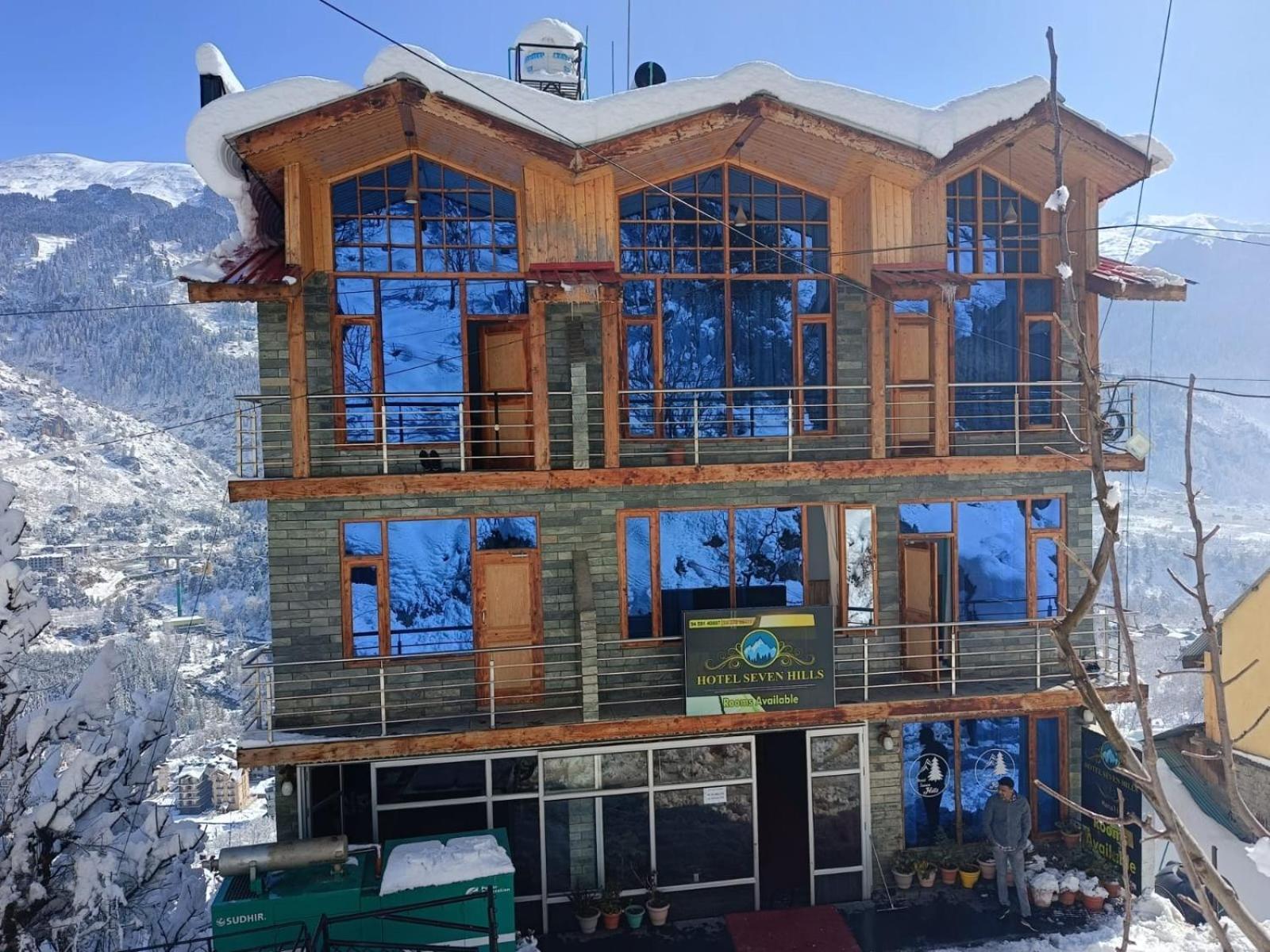 Hotel Seven Hills Manali Екстер'єр фото