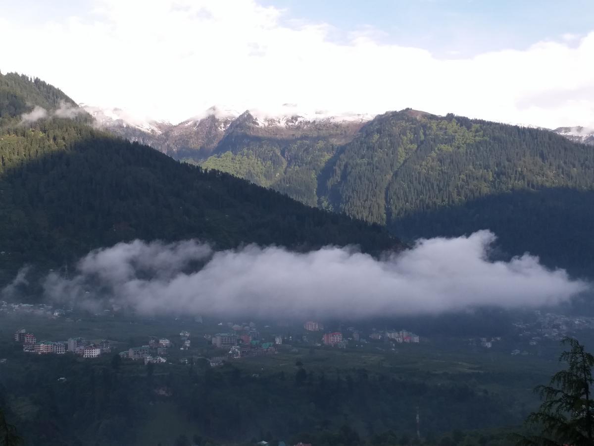 Hotel Seven Hills Manali Екстер'єр фото
