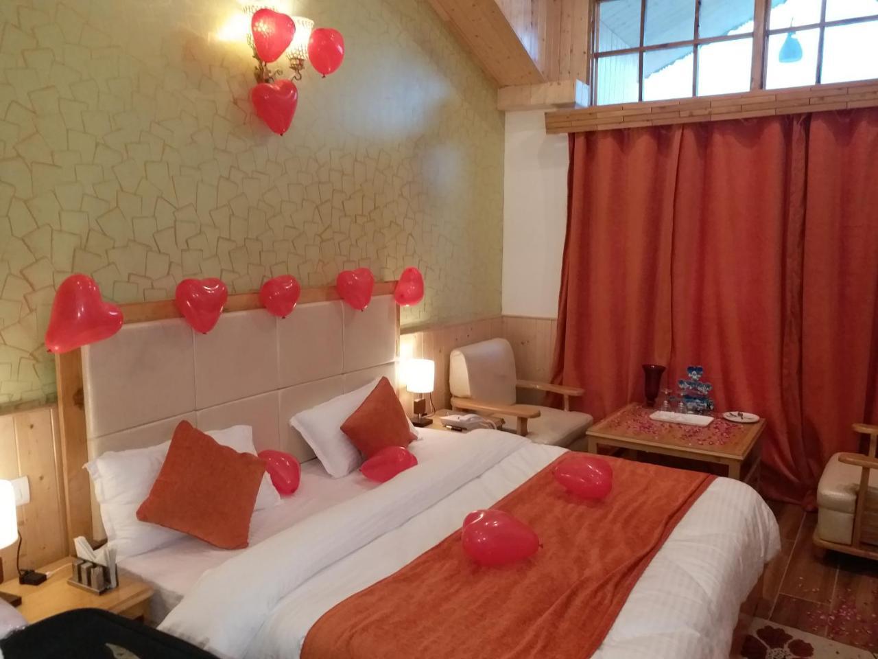 Hotel Seven Hills Manali Екстер'єр фото