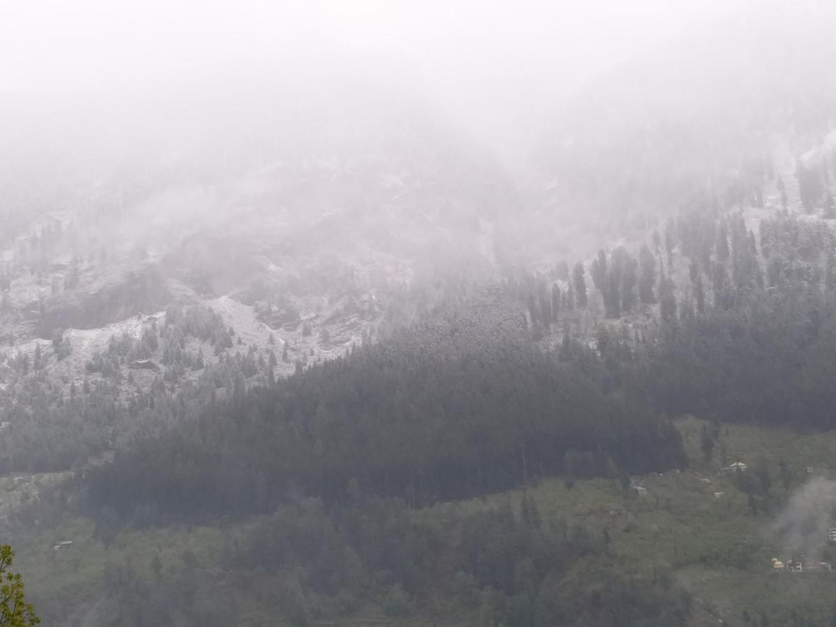Hotel Seven Hills Manali Екстер'єр фото